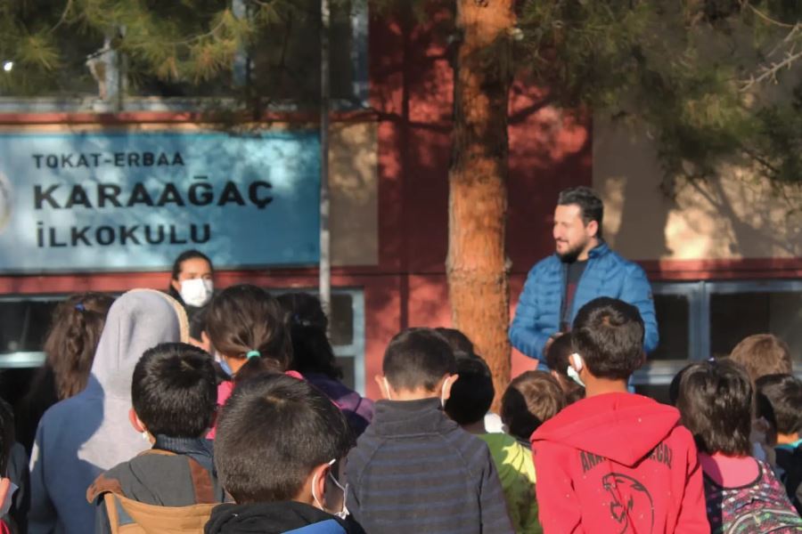 Tokat Erbaa Karaağaç Köyünde Çocuklara Yeni Yıl Sürprizi 