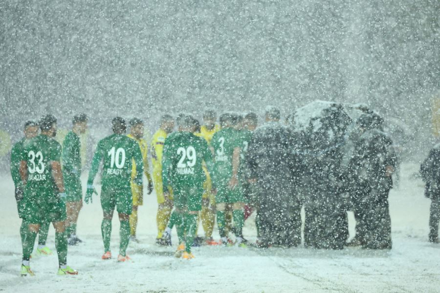 Eyüpspor - Bursaspor maçına kar engeli