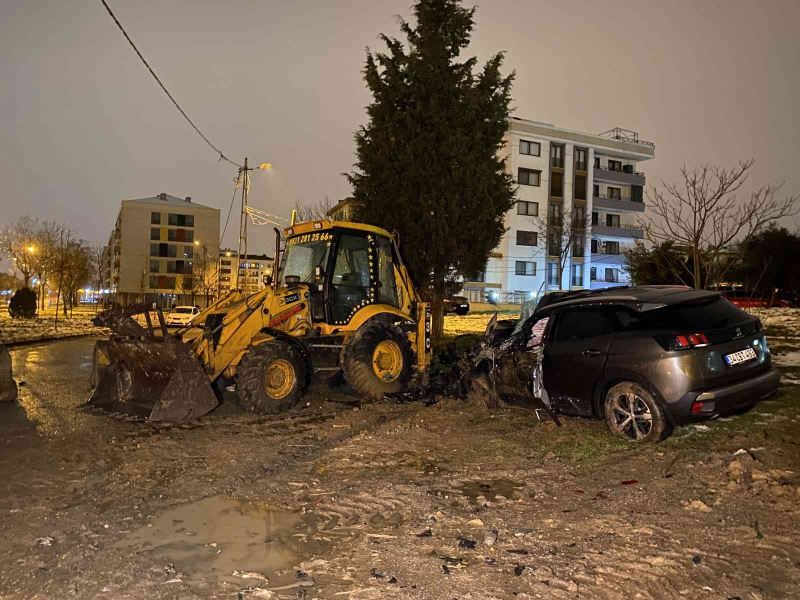 Tuzla’da kaza yapan sürücü şoka girdi: “Keşke ben ölseydim”