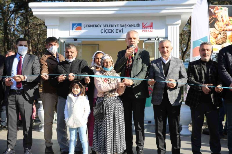 Çekmeköy’de Romanlar, Çiçek Evleri’ne kavuşmanın mutluluğunu göbek atarak yaşadılar
