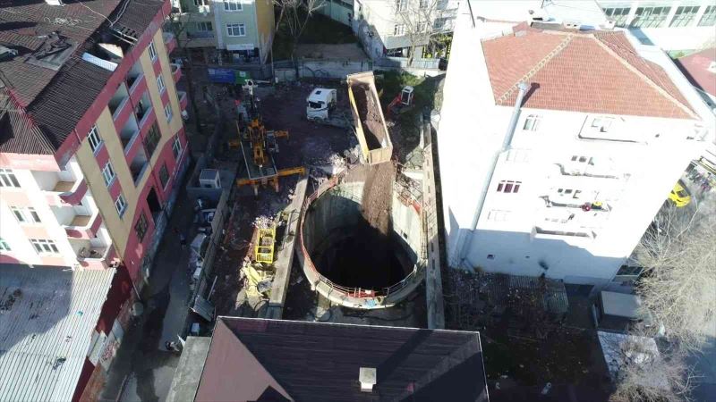 Sancaktepe’de yapımı durdurulan metronun tünelleri molozla kapatılıyor