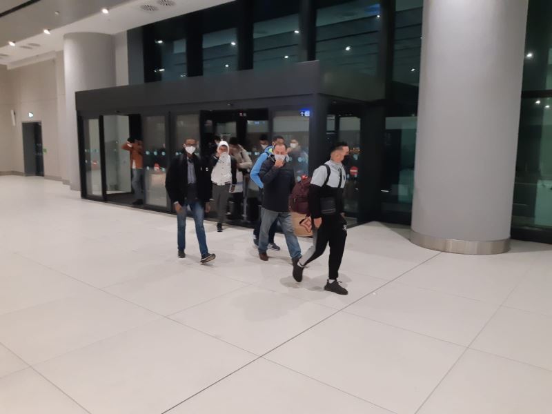 Hava sahasını kapanması nedeniyle Fas’ta kalan Türk vatandaşlar yurda getirildi
