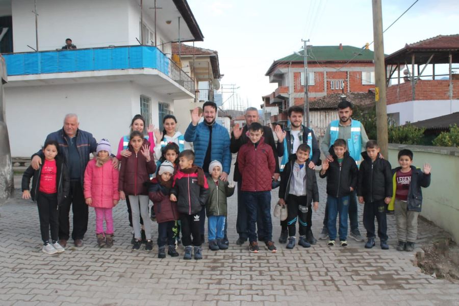 İyilik Karabük ve Türkmendamı Köyü Çocuklarına Gitti