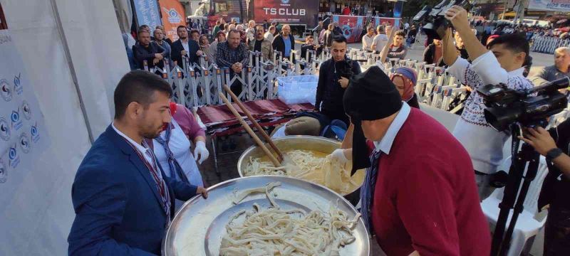 Sultangazi’de kuymak festivaline vatandaşlardan yoğun ilgi