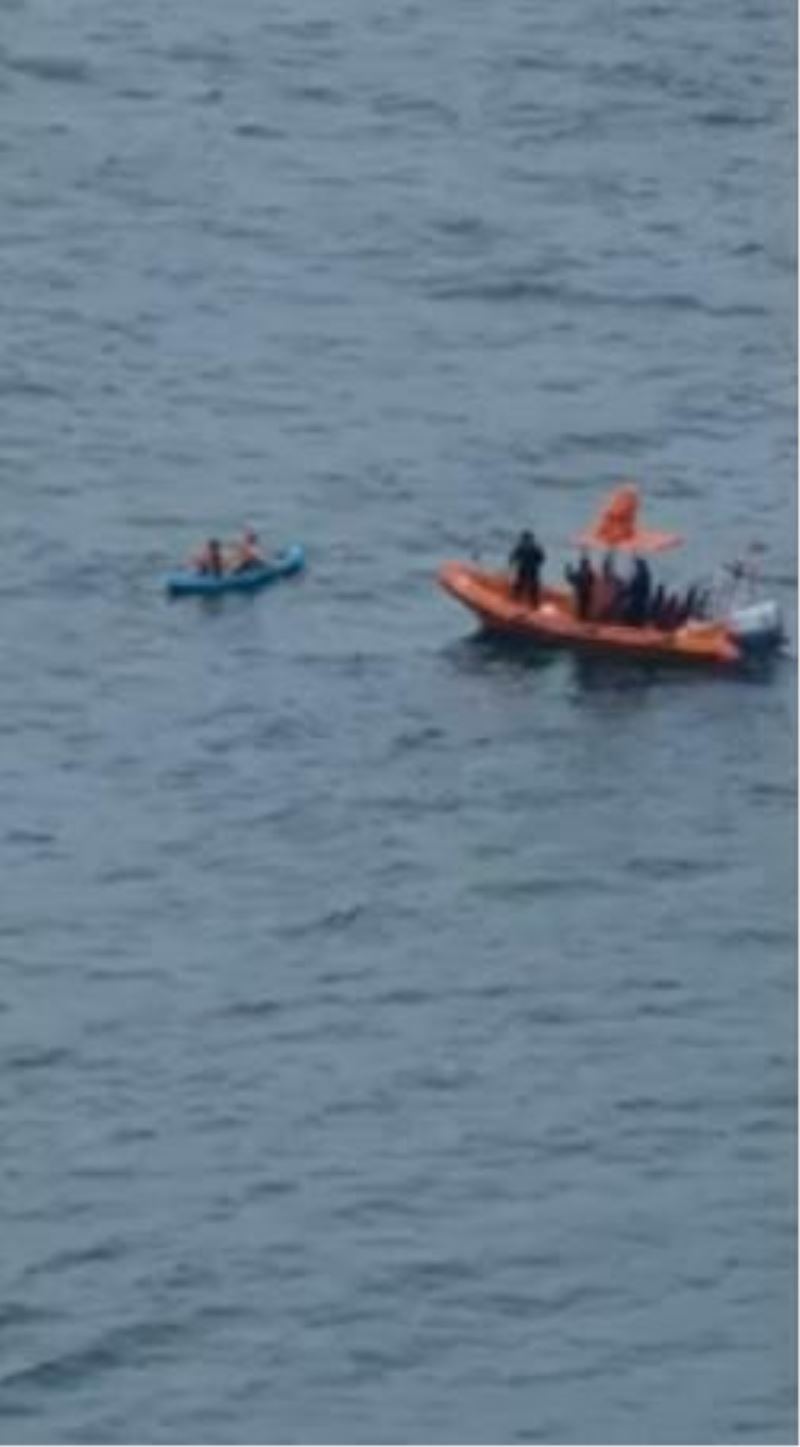 Şile’de korku dolu anlar: Mahsur kalan kanocuları Sahil Güvenlik ekipleri kurtardı
