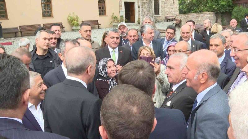 Cumhurbaşkanı Erdoğan, Şahkulu Sultan Dergahı ve Cemevi’ni gezdi
