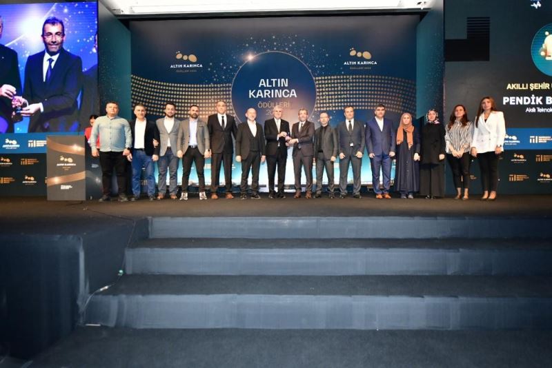 Pendik Belediye Başkanı Ahmet Cin’e Altın Karınca ödülü