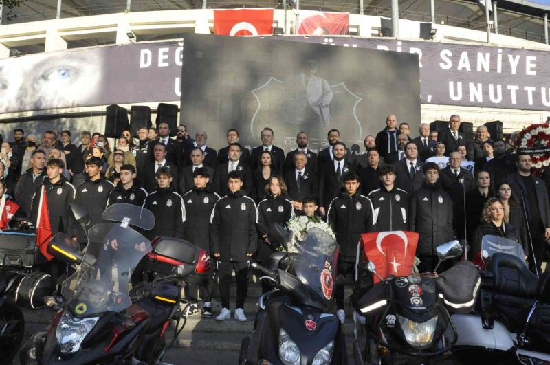 Beşiktaş Kulübü, Atatürk’ü Dolmabahçe’de andı

