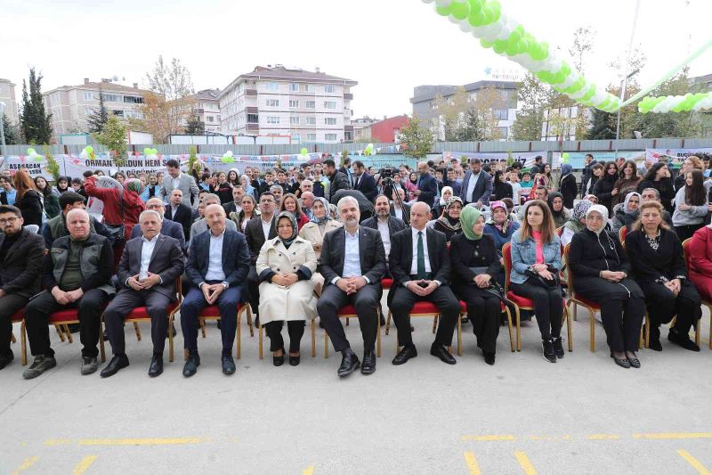 AK Parti İstanbul İl Başkanı Kabaktepe, Sancaktepe’de fidan dikimi etkinliğine katıldı