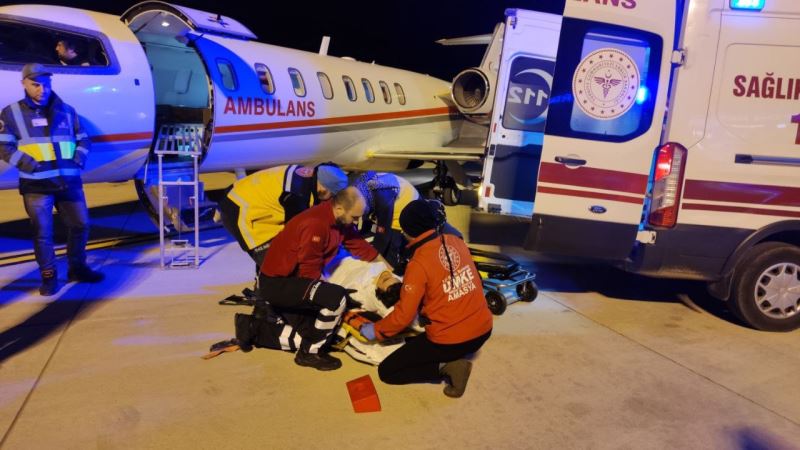 Kazada ağır yaralanan oyuncu Sergen Deveci ambulans uçakla İstanbul’a sevk edildi
