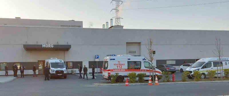 Başakşehir Çam ve Sakura Şehir Hastanesi’nde tedavisi devam eden işçilerden biri yaşamını yitirdi
