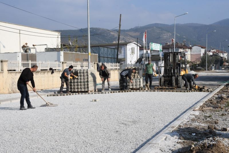 İznik’te merkezden taşraya çalışmalar sürüyor