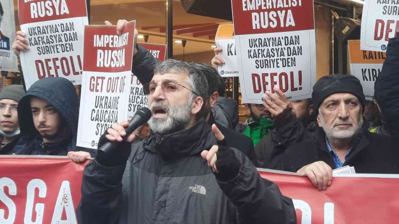 İstanbul’da Rusya Başkonsolosluğu önünde Ukrayna için gösteri