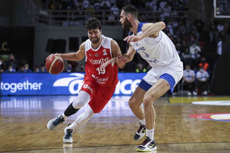 FIBA 2023 Dünya Kupası Elemeleri: Yunanistan: 72 - Türkiye: 71
