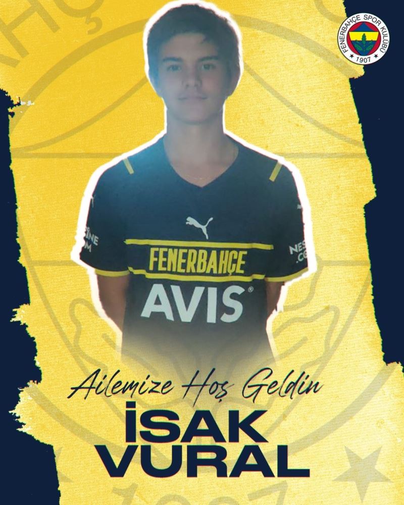 Fenerbahçe 15 yaşındaki yıldız adayına imza attırdı

