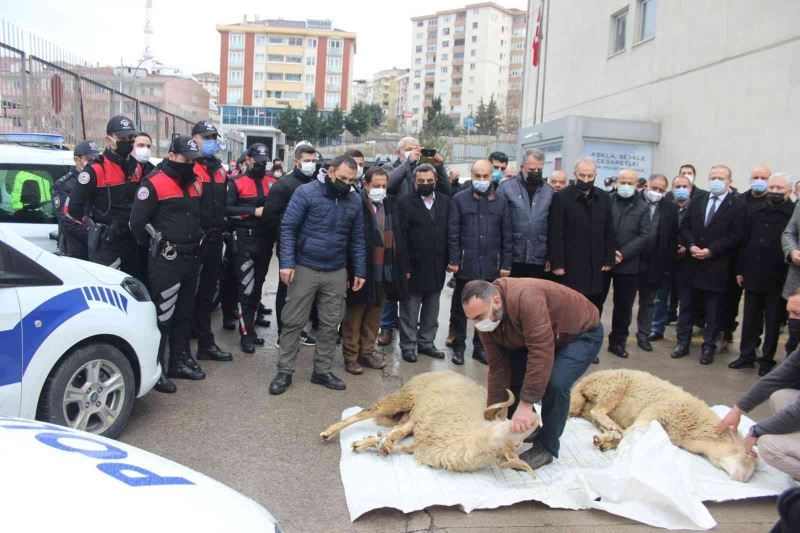 Kartal İlçe Emniyet Müdürlüğüne kazandırılan yeni araçlar için koç kesildi
