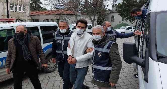 Samsun’da Onur Anıtı’na saldıran 2 kişi tutuklandı Görüntüler ortaya çıktı