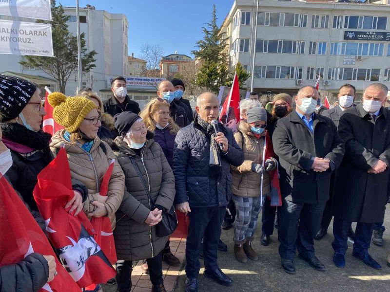 Samsun’daki Atatürk Heykeli’ne saldırı Büyükçekmece’de kınandı
