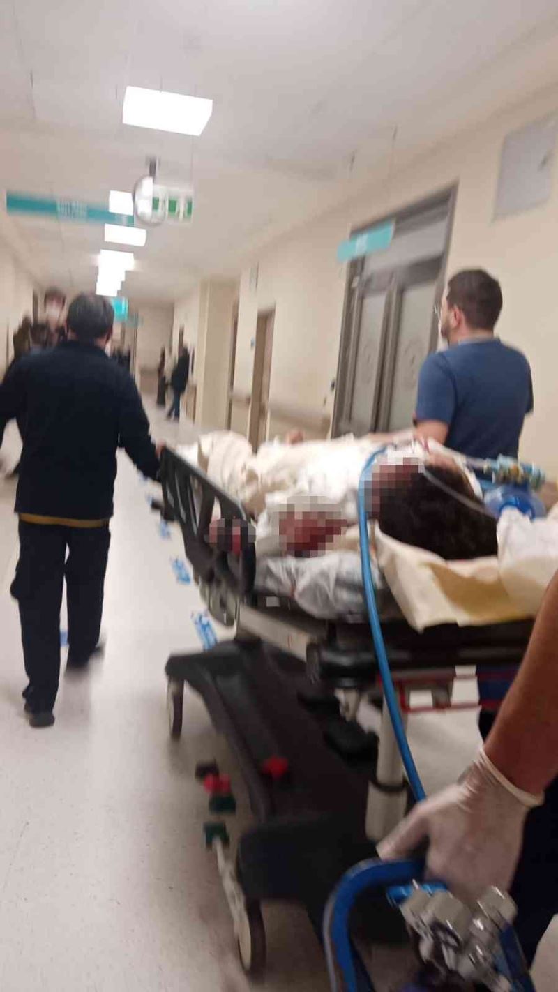 Üsküdar’da meydana gelen doğal gaz patlamasında yaralanan vatandaşın tedavisi yanık ünitesinde sürüyor
