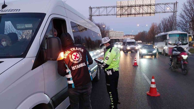 Bakırköy ve Sarıyer’de okul servislerine denetim
