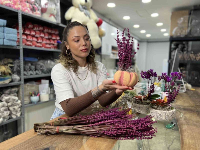 Güle alternatif hediye; lavanta
