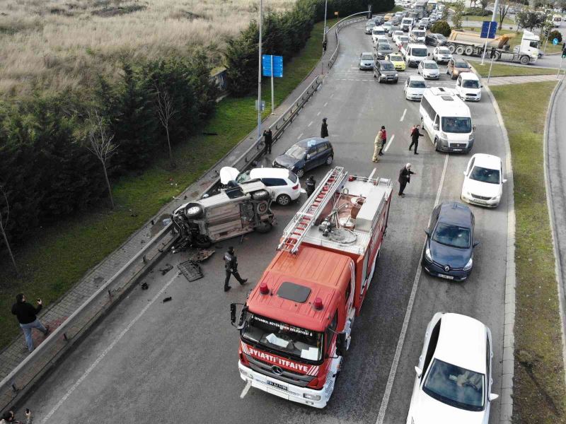 Maltepe’de aşırı hız ortalığı savaş alanına çevirdi: 5 yaralı