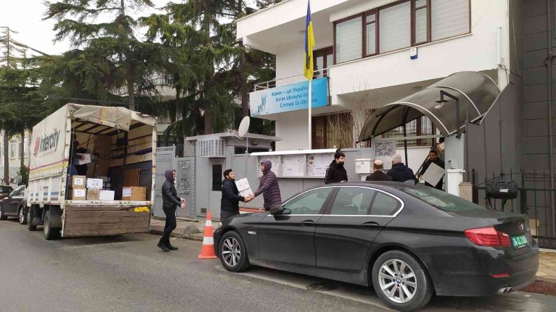 Ukrayna İstanbul Konsolosluğunda yardımlar devam ediyor

