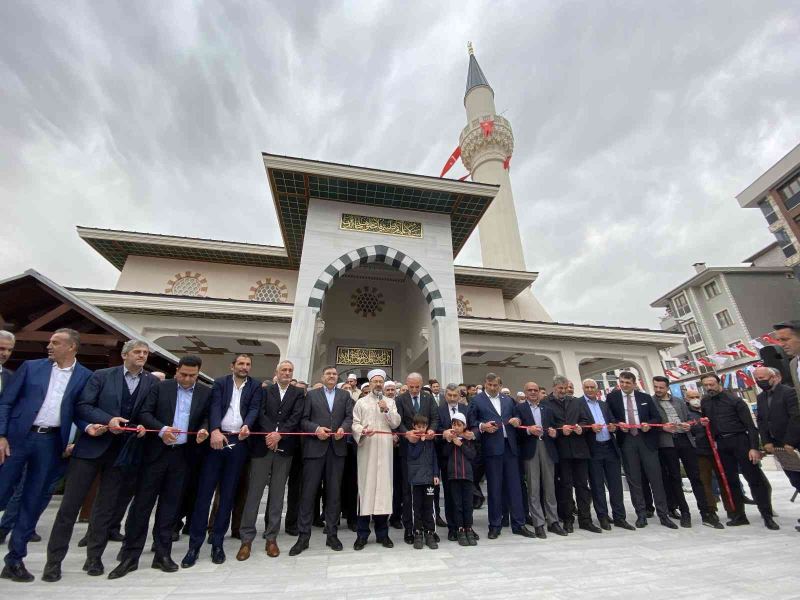 Diyanet İşleri Başkanı Ali Erbaş, “Bugün 90 bin camimize ilaveten bir cami daha açıyoruz”
