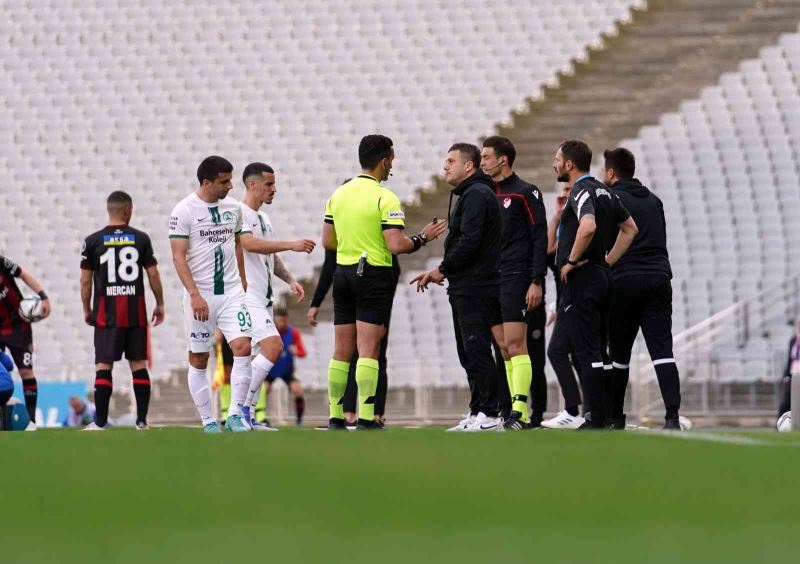 Spor Toto Süper Lig: Fatih Karagümrük: 2 - GZT Giresunspor: 1 (Maç sonucu)
