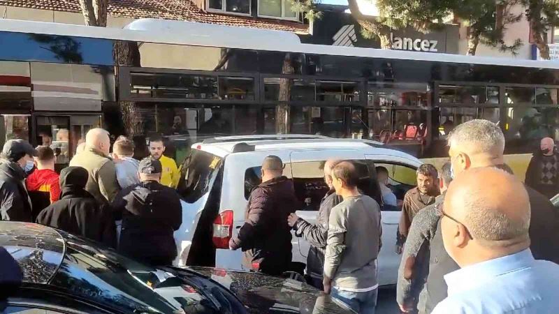 Beykoz’da yol verme kavgasında İETT şoförüne tehditler savurdu
