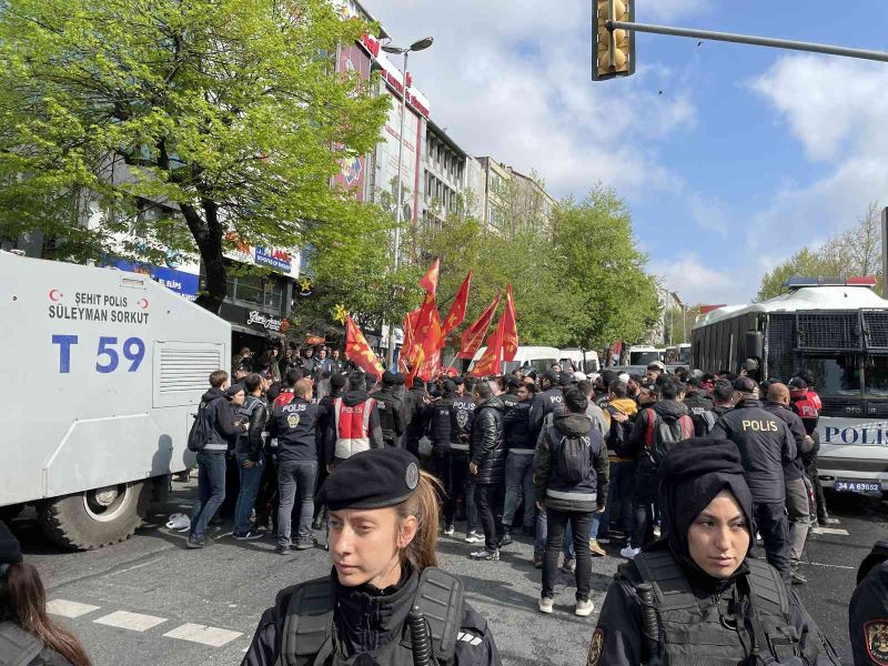 Beşiktaş’tan Taksim’e yürümek isteyen göstericilere müdahale
