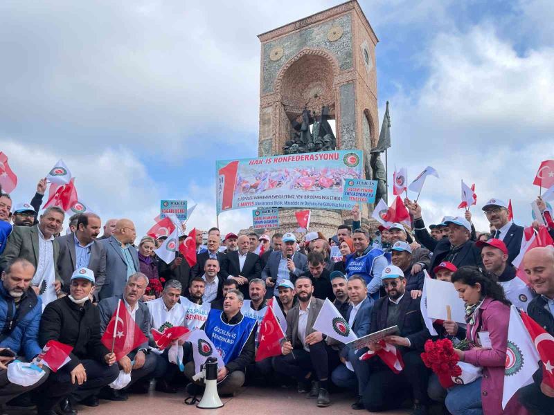 HAK-İŞ Taksim’de
