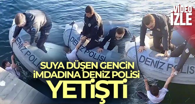 Haliç’te can pazarı kamerada: Suya düşen genci deniz polisi kurtardı