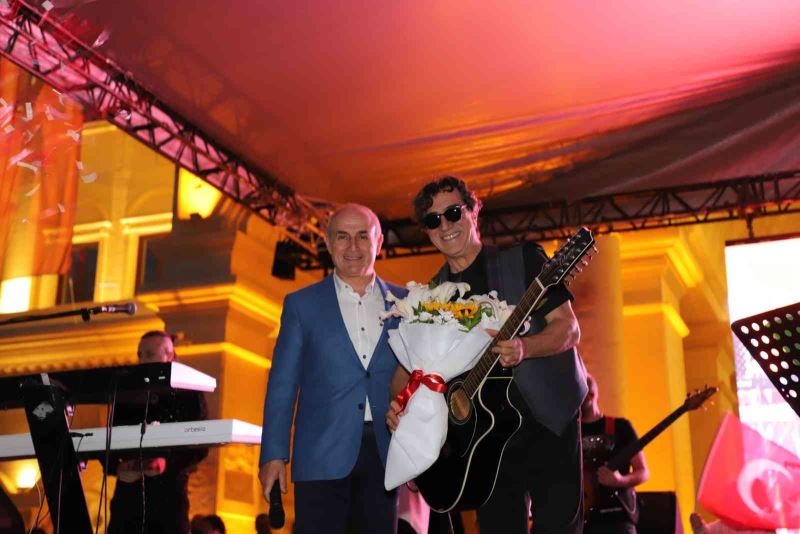 Büyükçekmece’de Ayna Grubu ile 19 Mayıs coşkusu