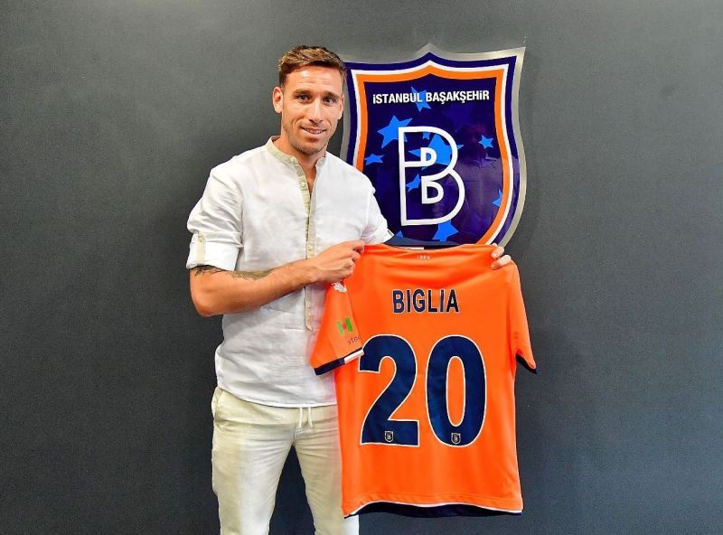 Arjantinli yıldız futbolcu Lucas Biglia Başakşehir