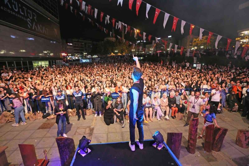 Gaziosmanpaşa’da “Mezuniyet Festivali” düzenlendi