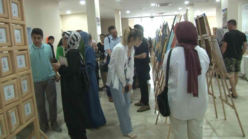 Sultangazi’de Prof. Dr. Necmettin Erbakan Bilim ve Kültür Merkezi’nde dönem sonu programı düzenlendi