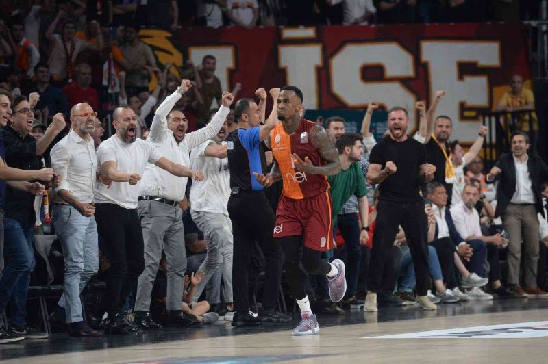 Galatasaray Nef seride durumu 2-2’ye getirdi
