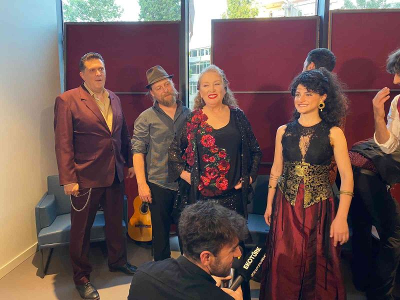 AKM’de Barcelona Gypsy Orchestra’nı konserine yoğun ilgi
