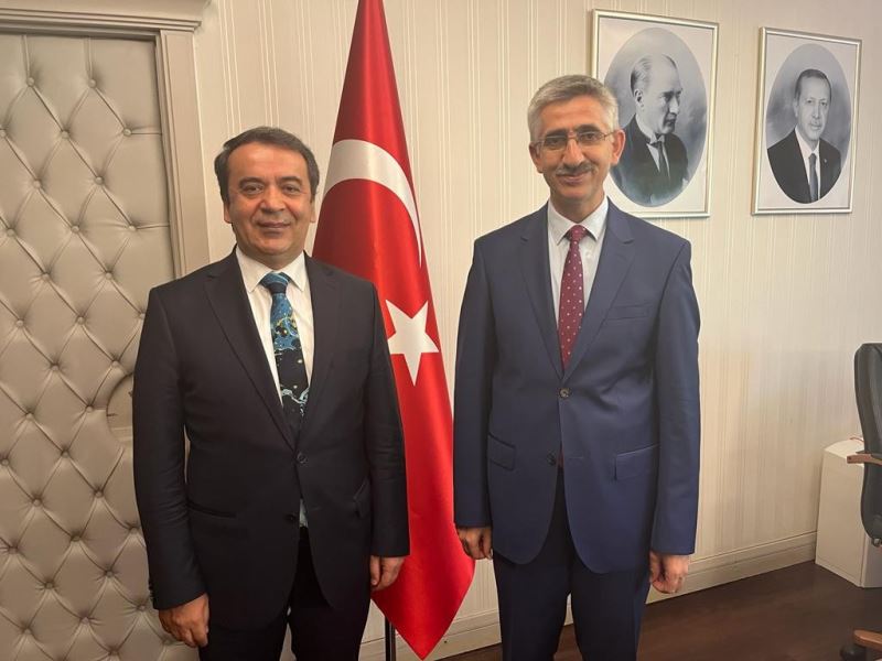 İGÜ Mütevelli Heyeti Başkanı Abdülkadir Gayretli’den Dr. Nazif Yılmaz’a ziyaret
