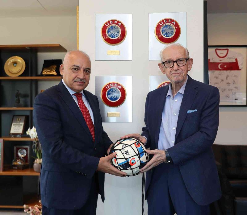 Şenes Erzik, TFF Başkanı Mehmet Büyükekşi’yi ziyaret etti
