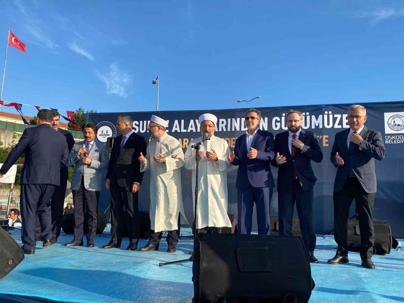 Pandemi sonrası ilk hacı adayları Üsküdar’da düzenlenen törenle uğurlandı