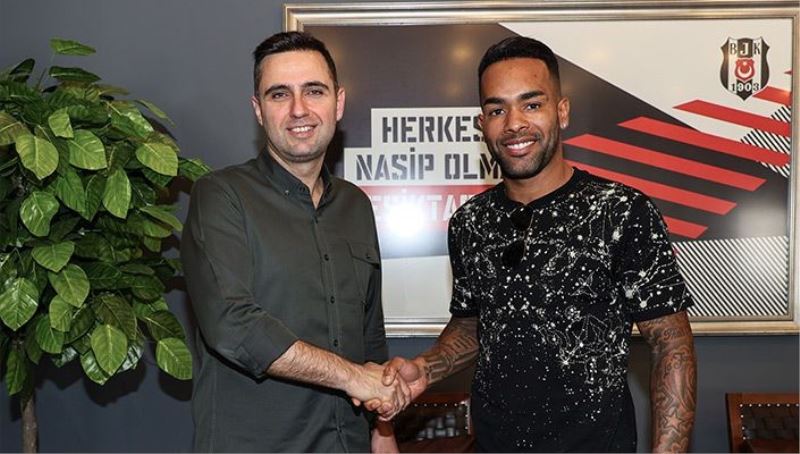 Beşiktaş’ta Alex Teixeira ile yollar ayrıldı
