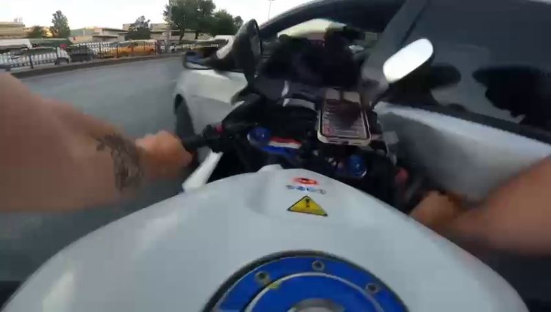 Fatih’te 1 kişinin öldüğü 1 kişinin de yaralandığı kaza anının görüntüleri ortaya çıktı
