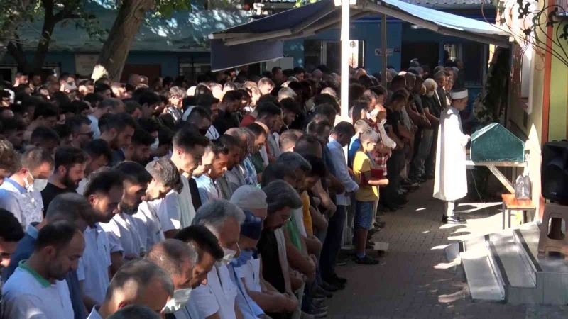 Unkapanı’ndaki motosiklet kazasında ölen genç toprağa verildi