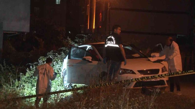 Arnavutköy’de araç içerisinde bulunan aileye silahlı saldırı: 1 ölü 2 yaralı
