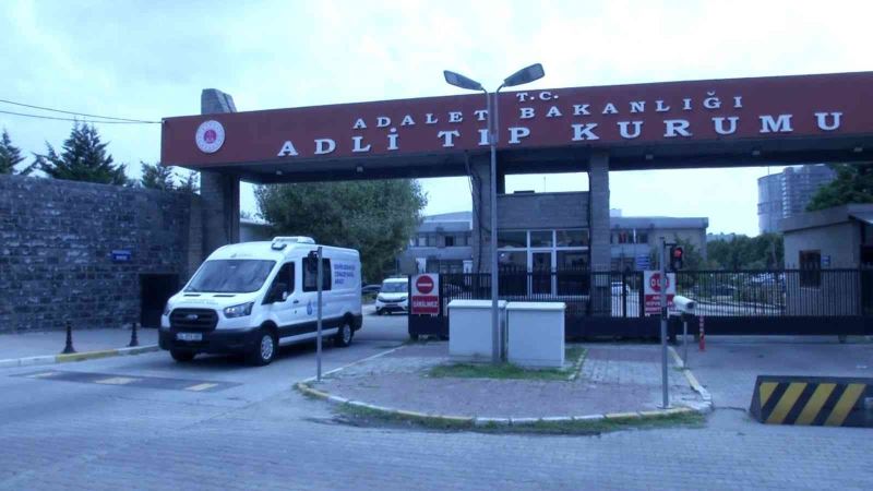 Küçükçekmece’de öldürülen iki arkadaşın cenazesi Adli Tıp Kurumu’ndan alındı
