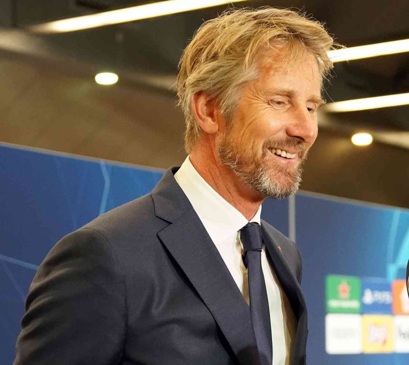 Edwin van der Sar: “Ahmetcan genç ve hızlı bir oyuncu”