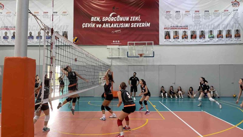 Eczacıbaşı Geleceğe Smaç Kampüsleri İstanbul’da sezona hazırlık turnuvasında buluştular
