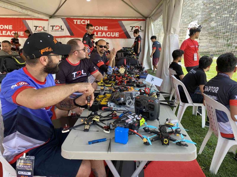 Yedikule Hisarı’nda “Drone Yarışları Zafer Kupası” başladı